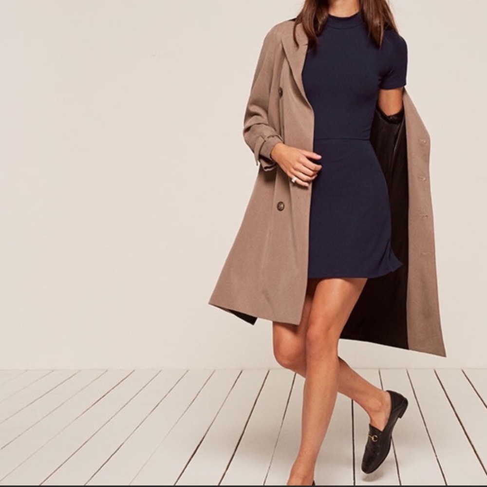 REFORMATION JEANS STOWE DRESS IN NAVY SZ M